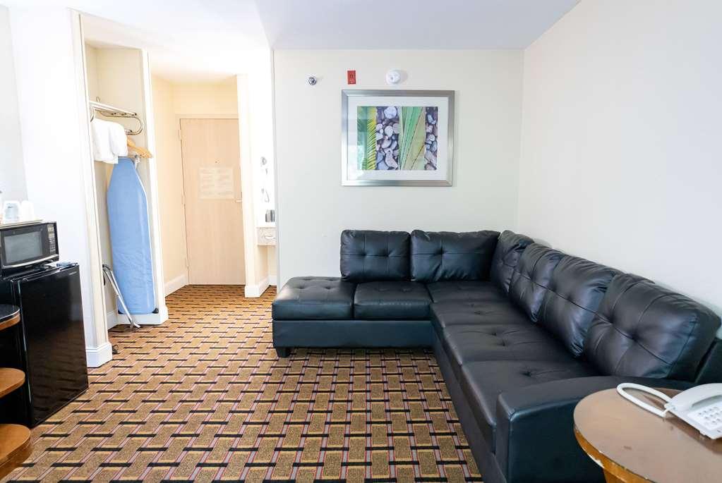 Days Inn Collegepark Atl South College Park Room photo